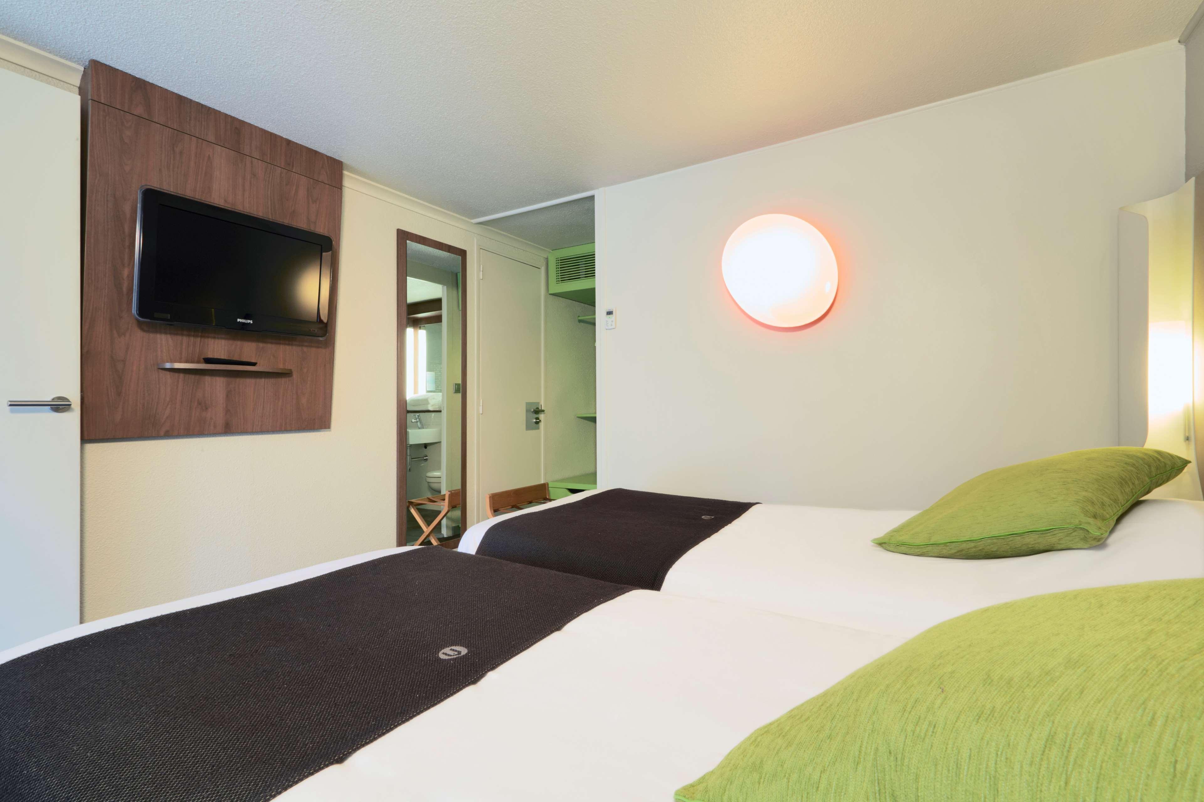 Hotel Campanile Bollene A7 Zewnętrze zdjęcie