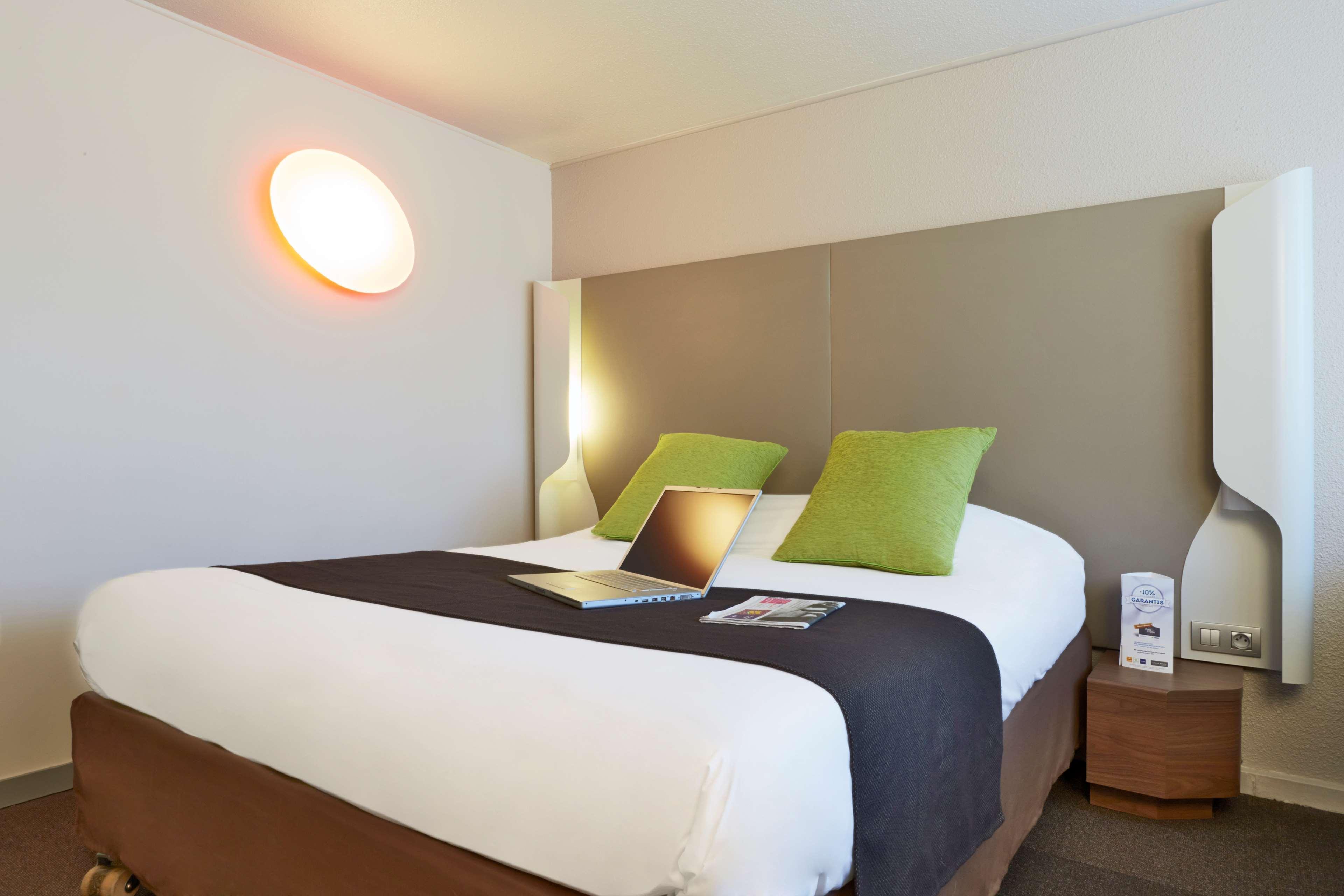Hotel Campanile Bollene A7 Zewnętrze zdjęcie