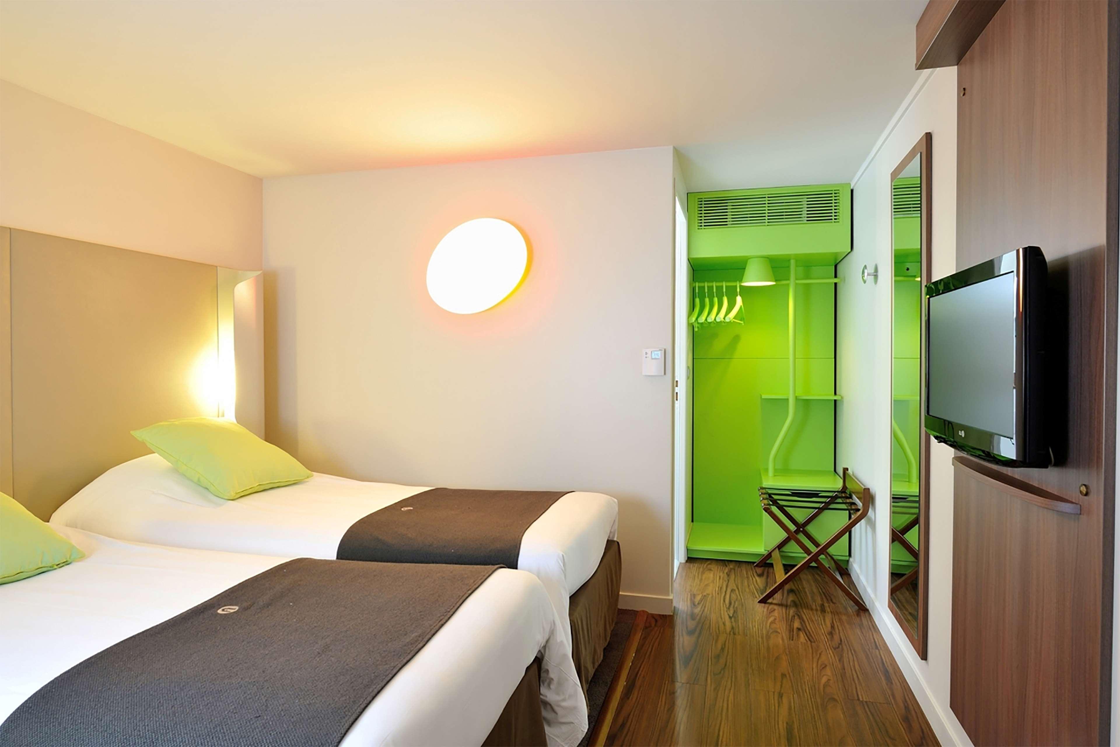 Hotel Campanile Bollene A7 Zewnętrze zdjęcie