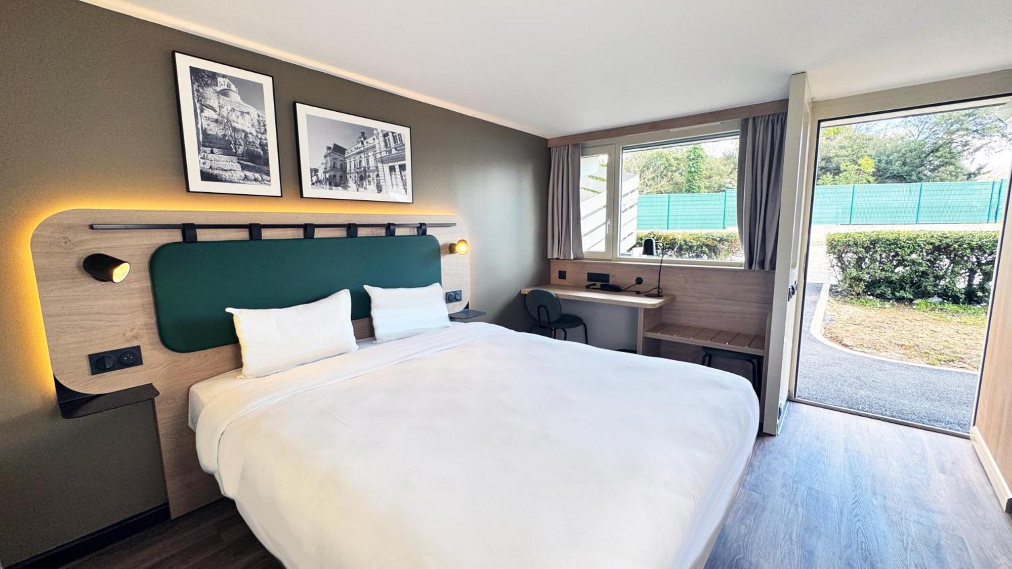 Hotel Campanile Bollene A7 Zewnętrze zdjęcie