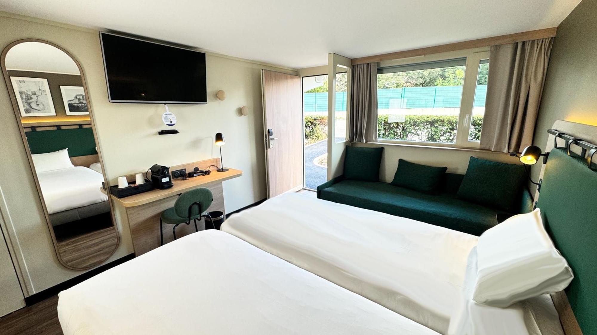 Hotel Campanile Bollene A7 Zewnętrze zdjęcie