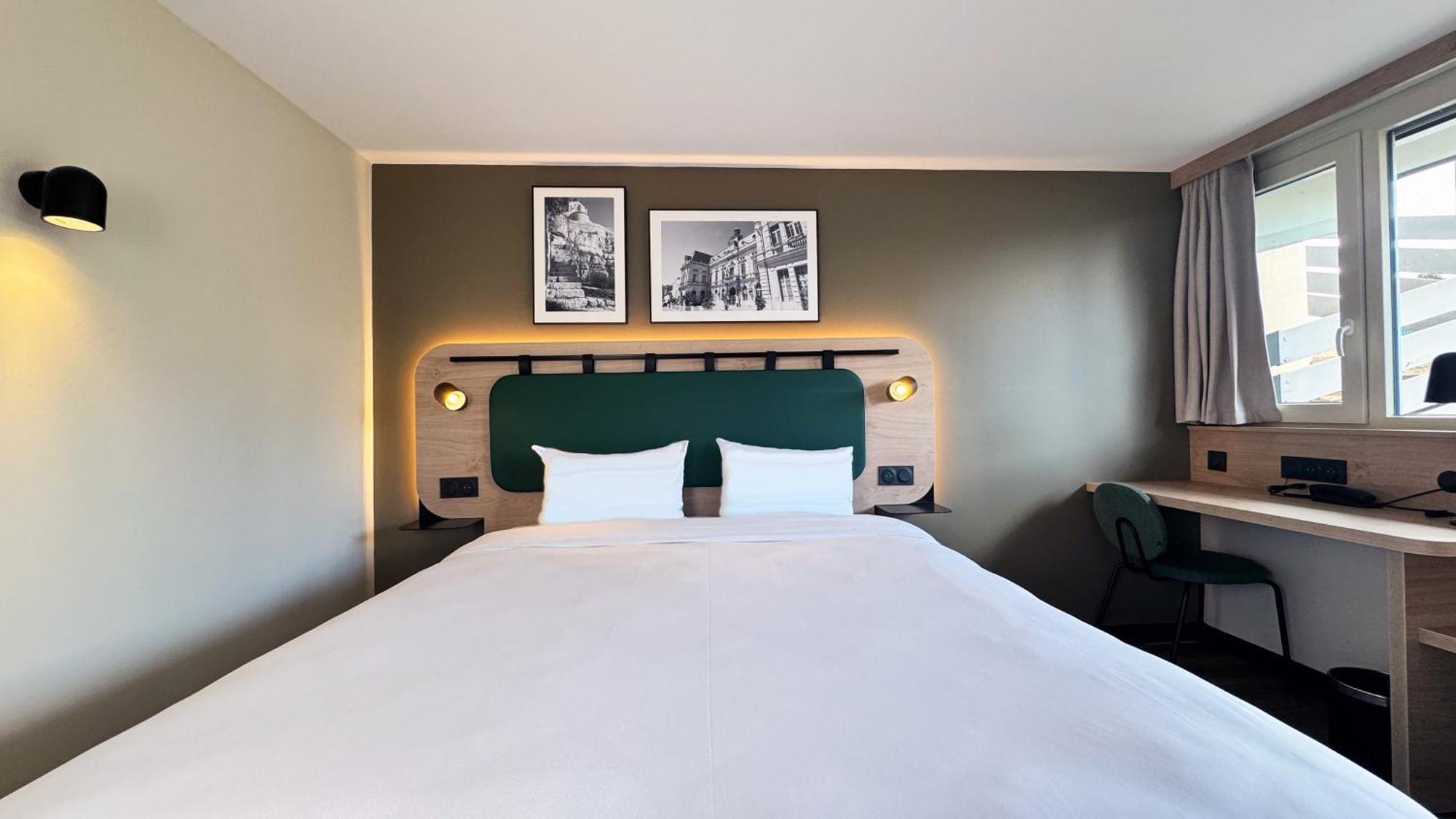 Hotel Campanile Bollene A7 Zewnętrze zdjęcie